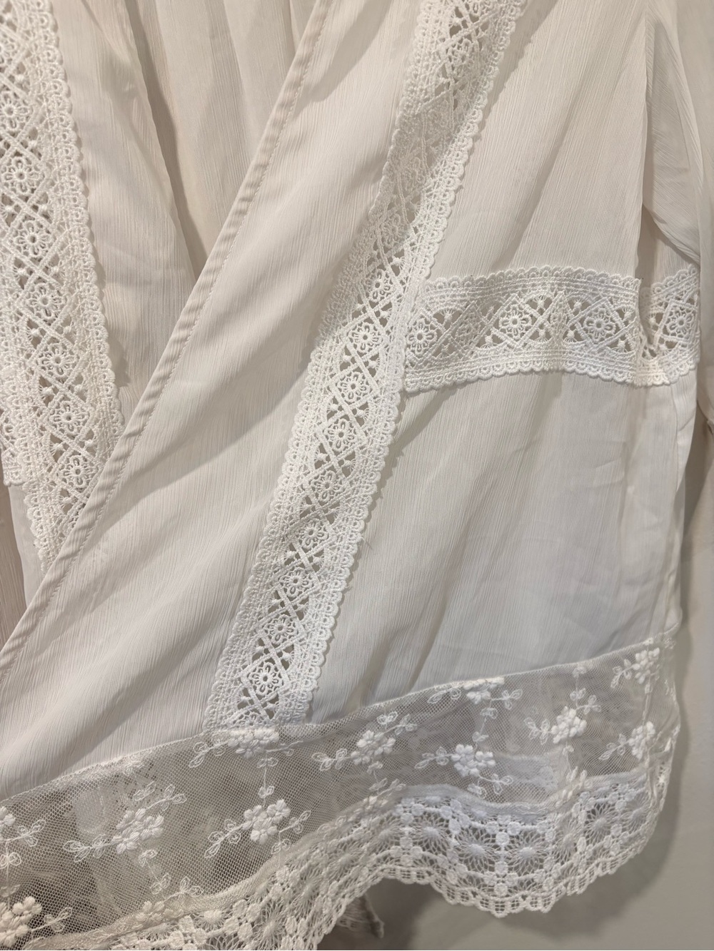 Onetheland White Lace Embroidered Kimono Cardigan | Boho Festival Cover Up - Picture 7 of 7